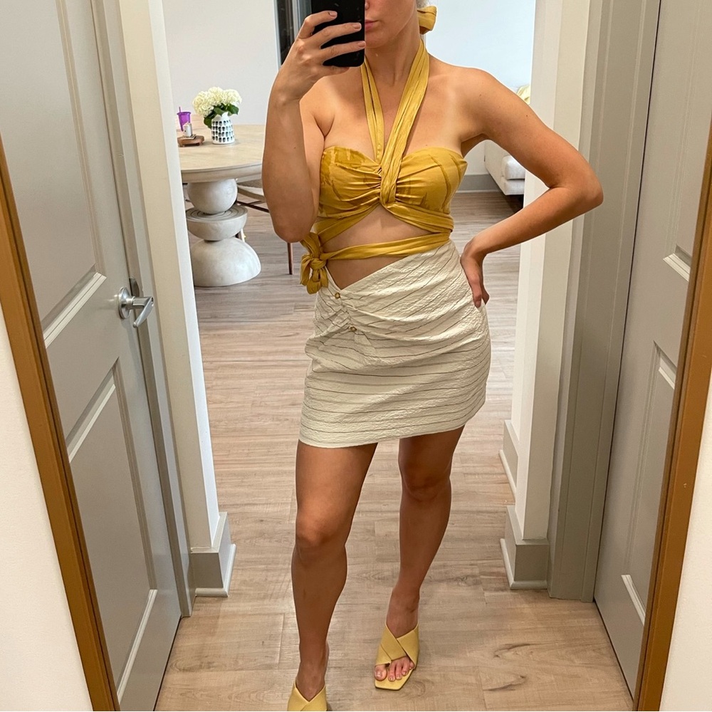 Revolve top